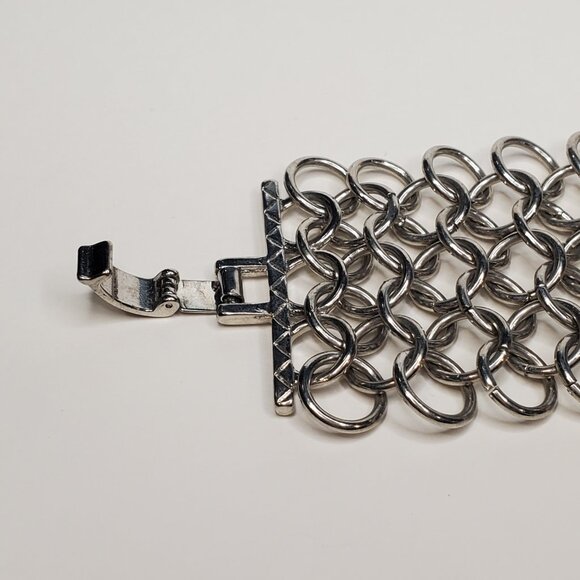 Silver Tone Chainmail Bracelet - Picture 5 of 9